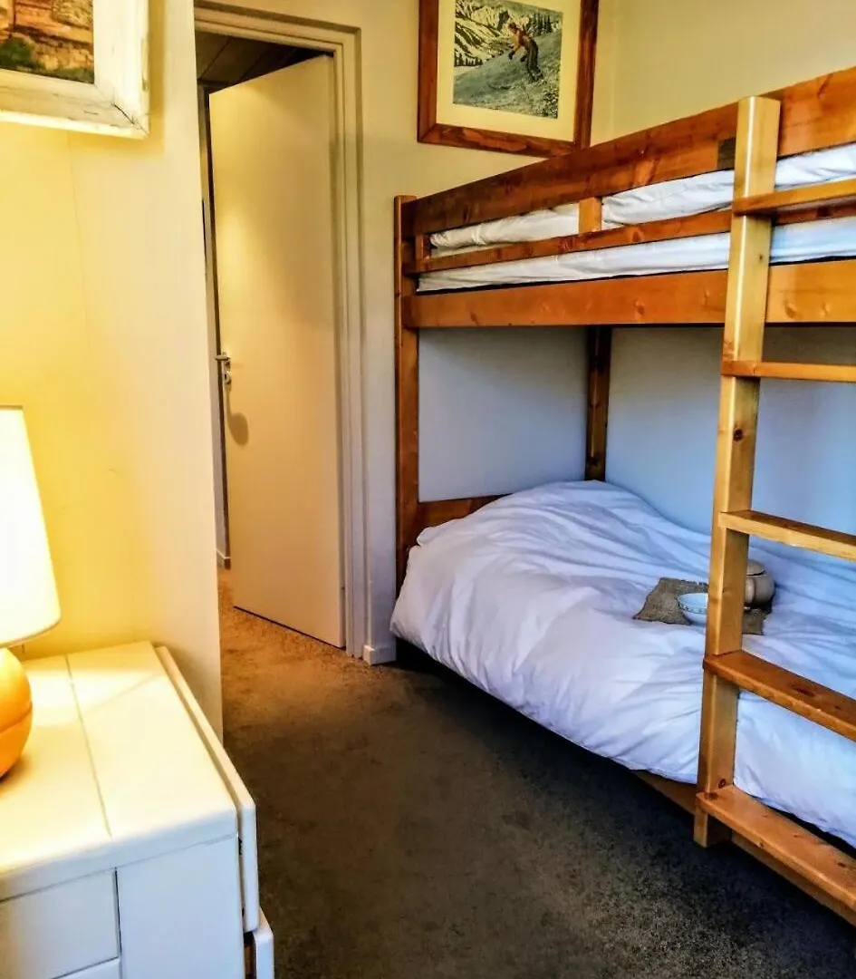 Apartment Residence Les Grandes Platieres II - Tres Bel Appartement De 4 Pieces Pr 6 Personnes Situe A Tignes Quartier Du Val Claret Proche Des Pistes Et Des Commerces. Appart Mae-2039